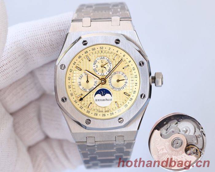 Audemars Piguet Watch APW00032-4